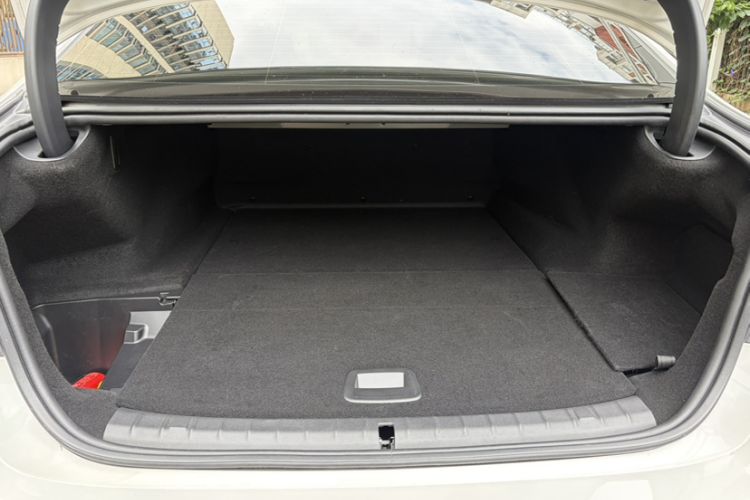 Used BMW 5 Series New Energy 2019 Updated Version 530Le Luxury Package Trunk