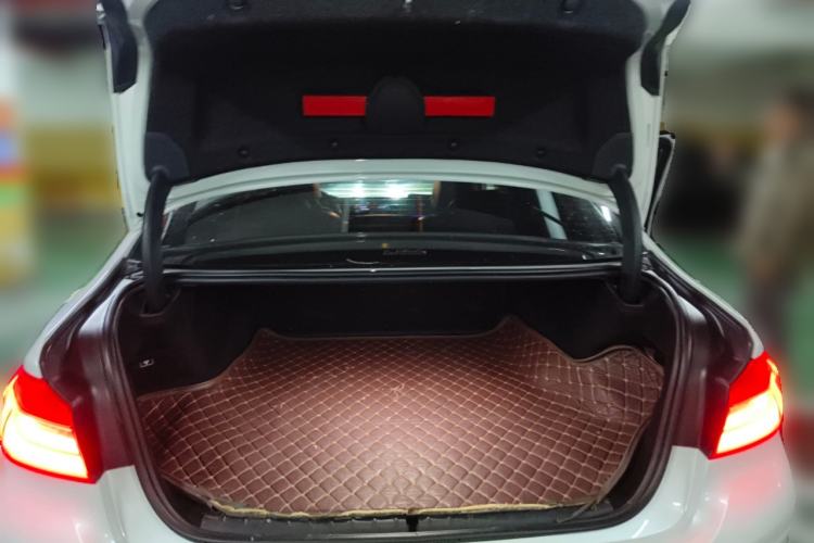 Used BMW 5 Series New Energy 2019 530Le Luxury Package Trunk