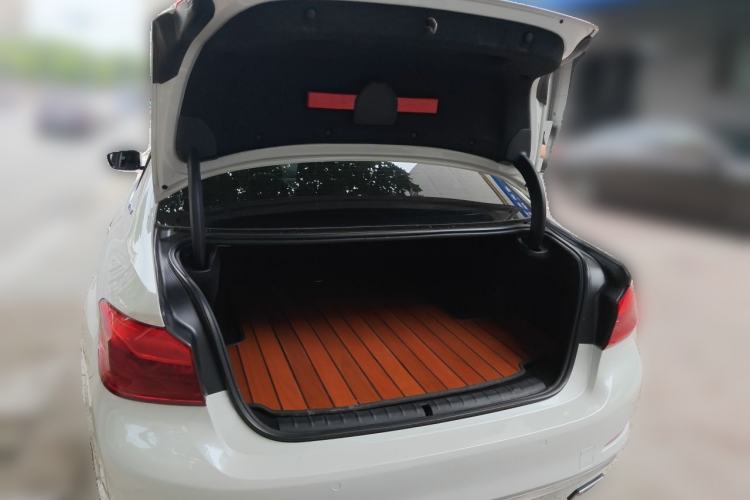 Used BMW 5 Series New Energy 2019 530Le Luxury Package Trunk