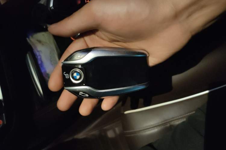 Used BMW 5 Series New Energy 2019 530Le Luxury Package Vehicle Key