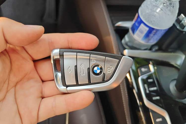 Used BMW 5 Series New Energy 2019 530Le Luxury Package Vehicle Key