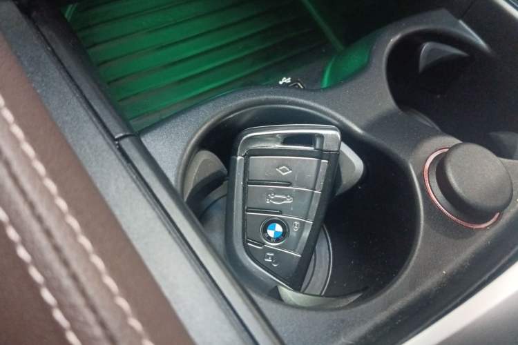 Used BMW 5 Series New Energy 2019 Updated Version 530Le Luxury Package Vehicle Key