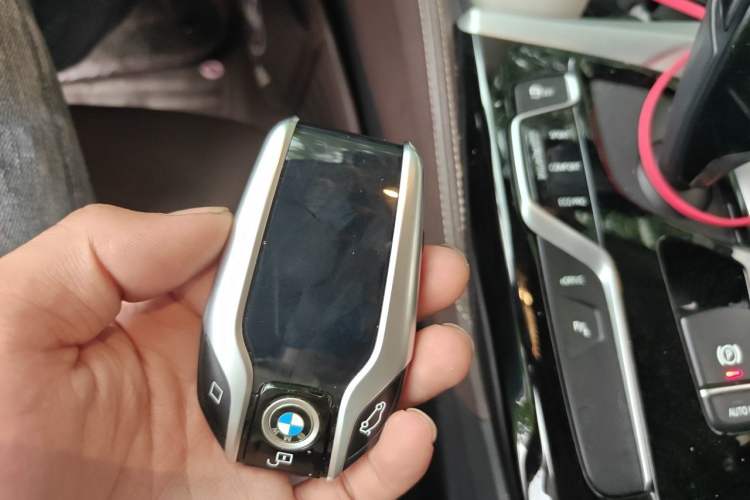 Used BMW 5 Series New Energy 2019 Updated 530Le Pioneer Edition Vehicle Key