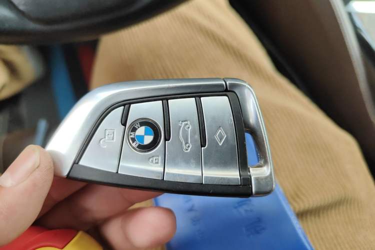 Used BMW 5 Series New Energy 2019 Updated Version 530Le Luxury Package Vehicle Key
