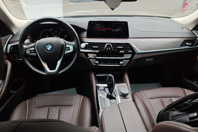 Used BMW 5 Series New Energy 2019 530Le Luxury Package Center Console