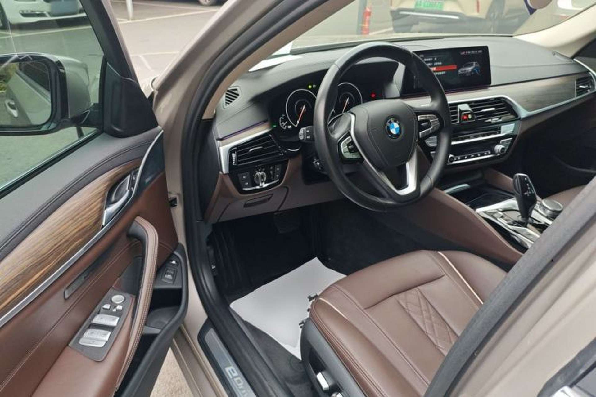 Used BMW 5 Series New Energy 2019 530Le Luxury Package Driver Seat