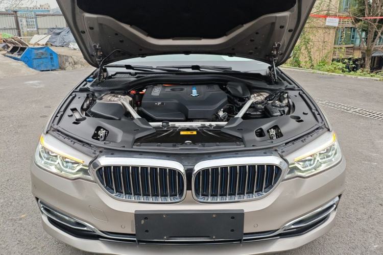 Used BMW 5 Series New Energy 2019 530Le Luxury Package Engine Bay
