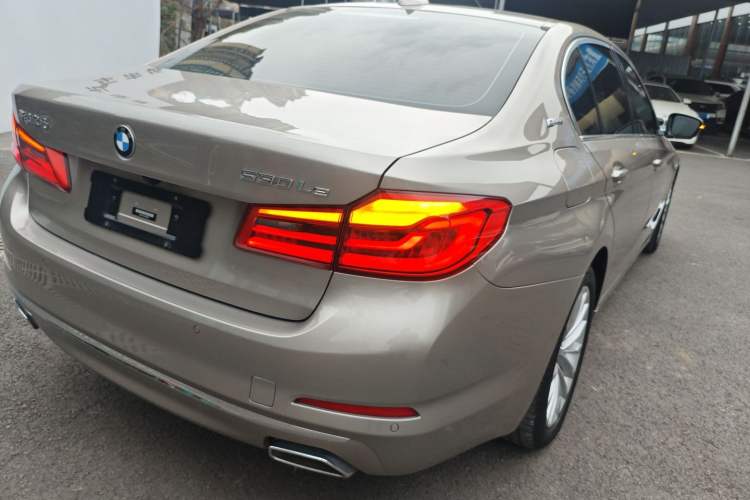 Used BMW 5 Series New Energy 2019 530Le Luxury Package Exterior 3