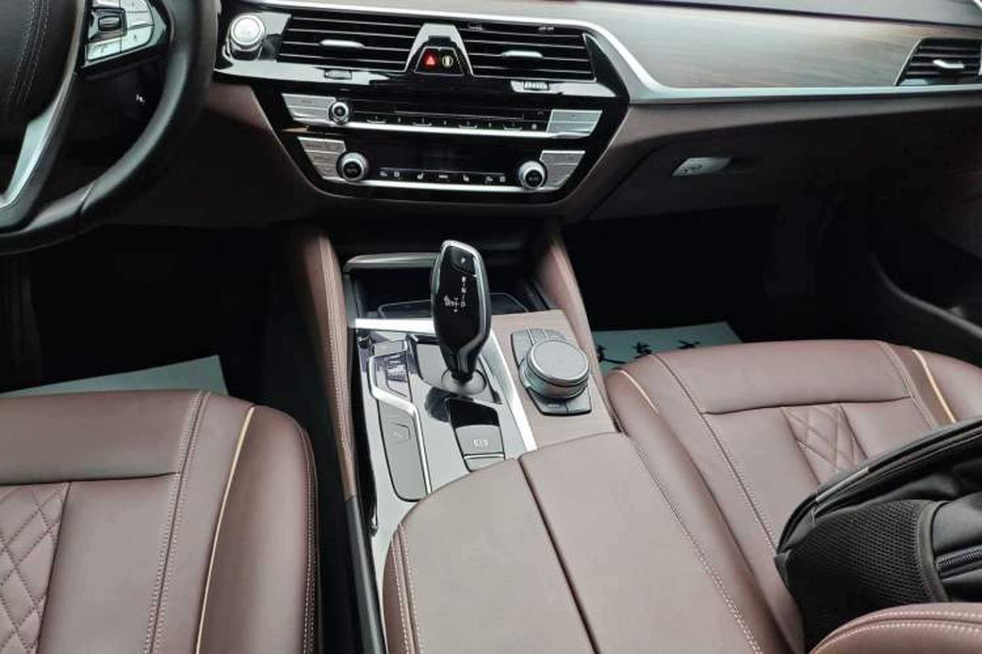 Used BMW 5 Series New Energy 2019 530Le Luxury Package Gear Lever
