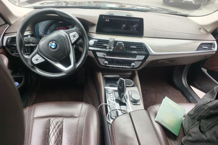 Used BMW 5 Series New Energy 2020 Mileage Upgrade Version 530Le Luxury Package Center Console