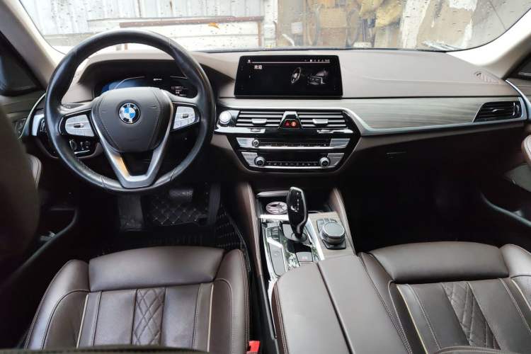 Used BMW 5 Series New Energy 2020 530Le Pioneer Edition Center Console