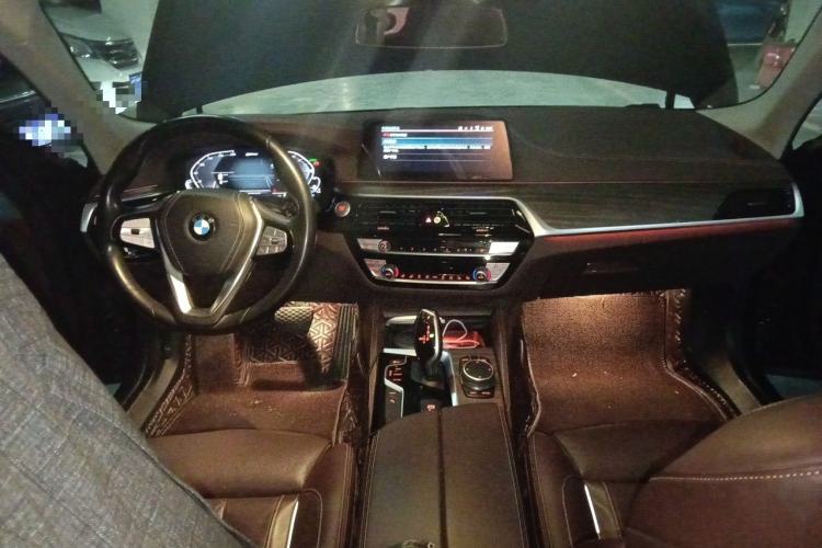Used BMW 5 Series New Energy 2020 Mileage Upgrade Version 530Le Pioneer Edition Center Console