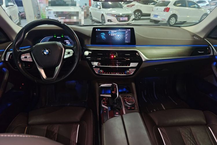 Used BMW 5 Series New Energy 2020 Mileage Upgrade Version 530Le Pioneer Edition Center Console