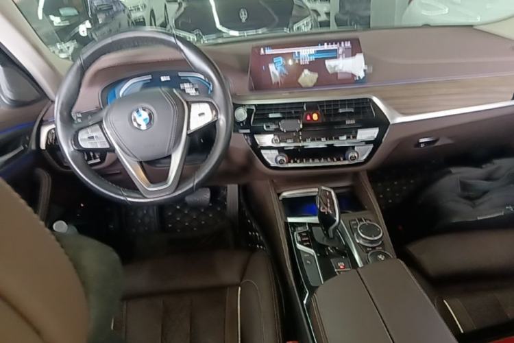 Used BMW 5 Series New Energy 2020 530Le Pioneer Edition Center Console