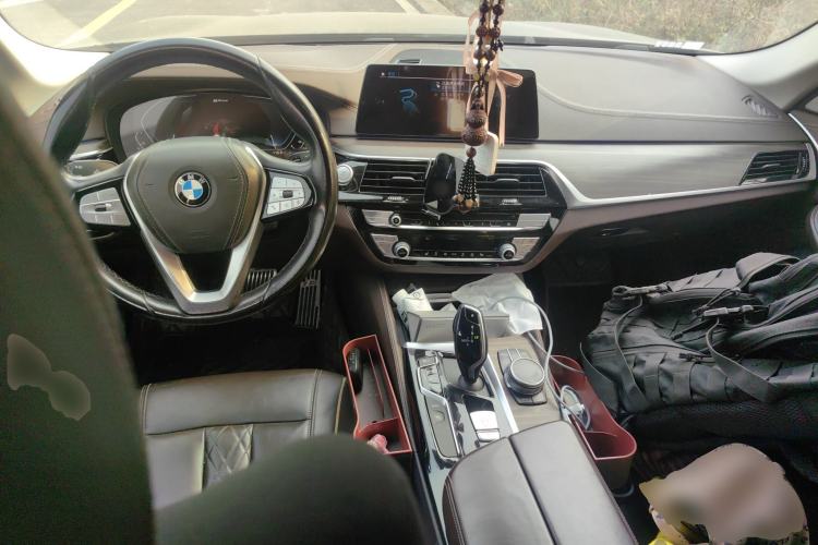 Used BMW 5 Series New Energy 2020 Mileage Upgrade Version 530Le Luxury Package Center Console