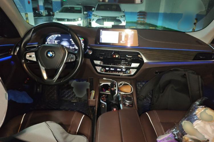 Used BMW 5 Series New Energy 2020 Mileage Upgrade Version 530Le Luxury Package Center Console