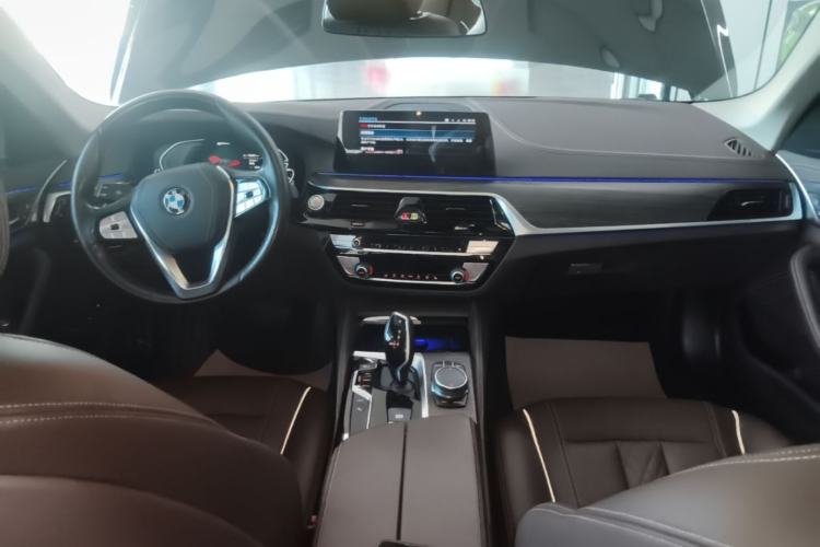 Used BMW 5 Series New Energy 2020 Mileage Upgrade Version 530Le Luxury Package Center Console