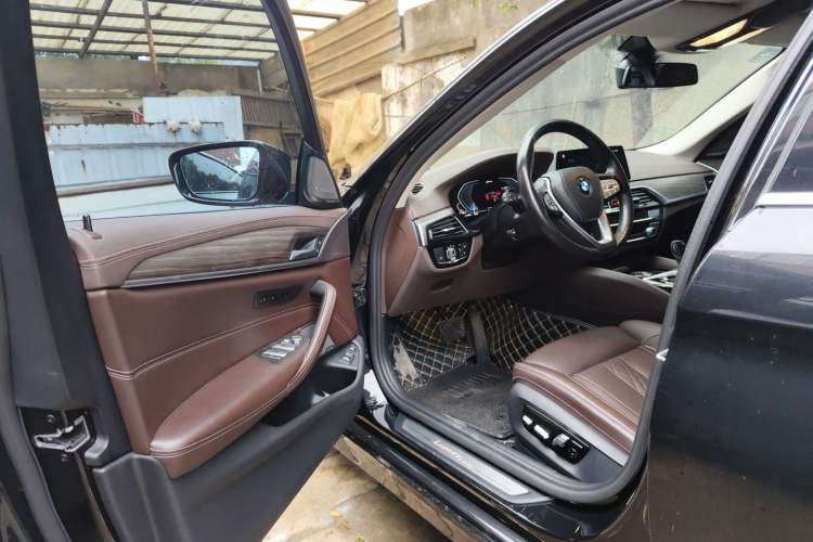 Used BMW 5 Series New Energy 2020 530Le Pioneer Edition Driver Seat