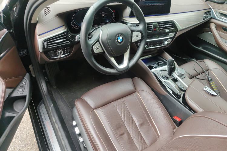 Used BMW 5 Series New Energy 2020 Mileage Upgrade Version 530Le Pioneer Edition Driver Seat
