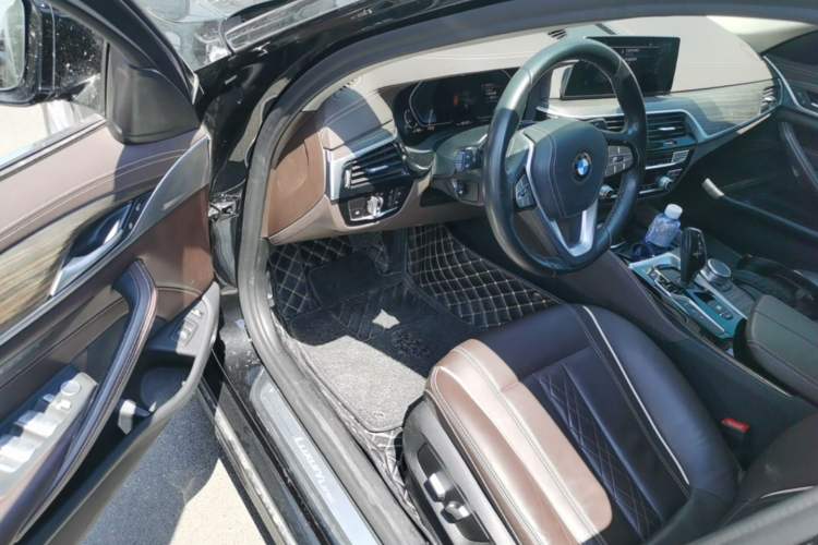 Used BMW 5 Series New Energy 2020 530Le Luxury Package Driver Seat
