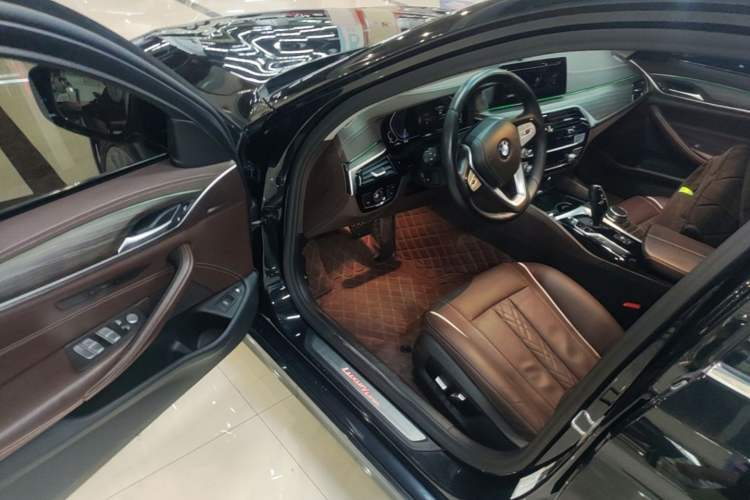 Used BMW 5 Series New Energy 2020 Mileage Upgrade Version 530Le Luxury Package Driver Seat