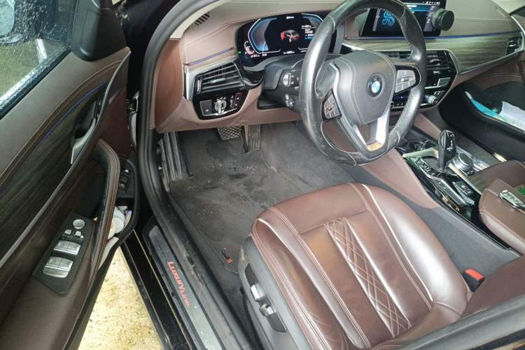 Used BMW 5 Series New Energy 2020 530Le Luxury Package Driver Seat