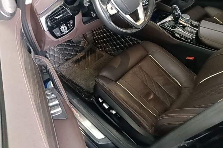 Used BMW 5 Series New Energy 2020 530Le Pioneer Edition Driver Seat