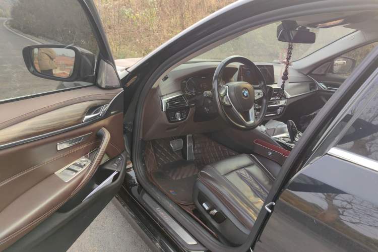 Used BMW 5 Series New Energy 2020 Mileage Upgrade Version 530Le Luxury Package Driver Seat