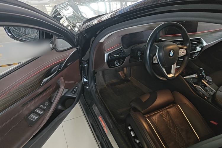 Used BMW 5 Series New Energy 2020 Mileage Upgrade Version 530Le Pioneer Edition Driver Seat