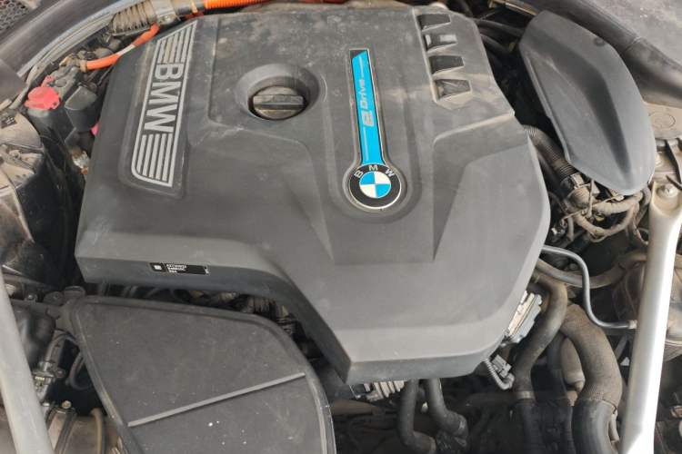 Used BMW 5 Series New Energy 2020 Mileage Upgrade Version 530Le Pioneer Edition Engine Bay
