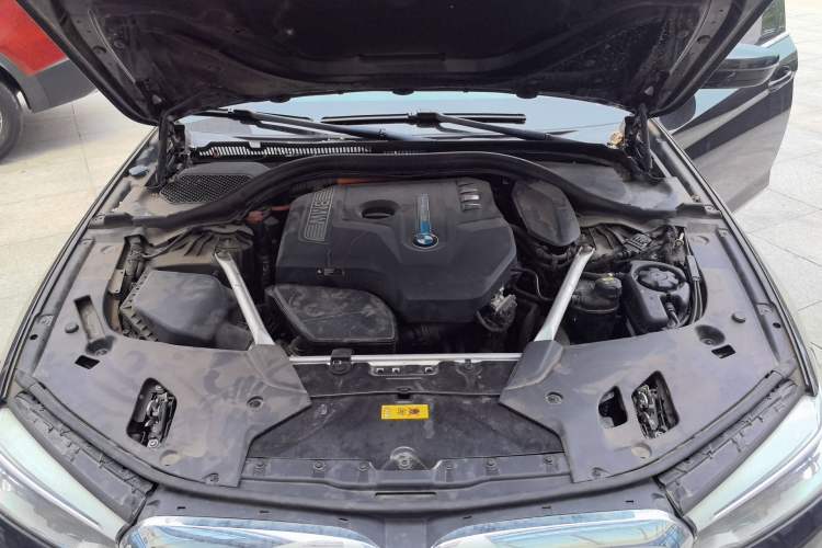 Used BMW 5 Series New Energy 2020 530Le Pioneer Edition Engine Bay