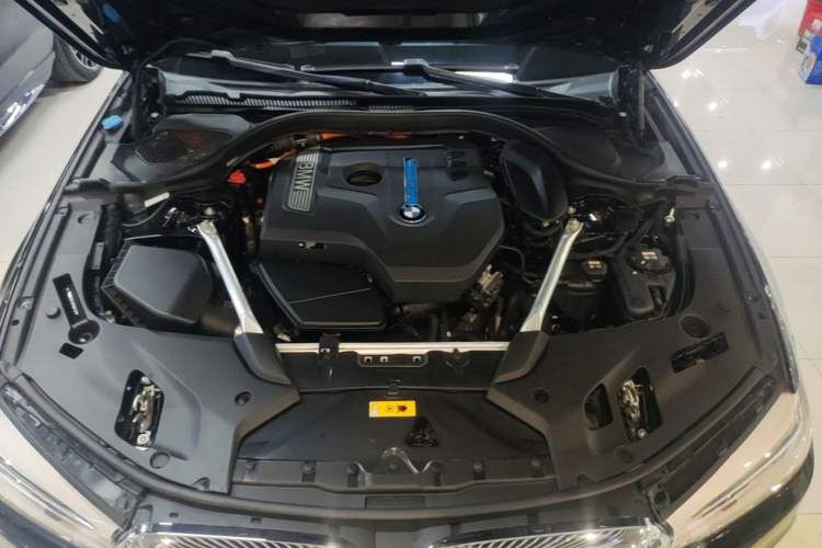 Used BMW 5 Series New Energy 2020 Mileage Upgrade Version 530Le Luxury Package Engine Bay