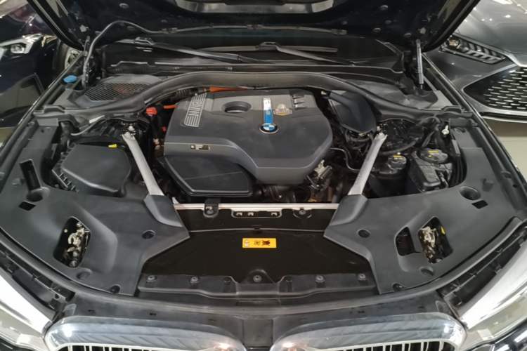 Used BMW 5 Series New Energy 2020 Mileage Upgrade Version 530Le Luxury Package Engine Bay