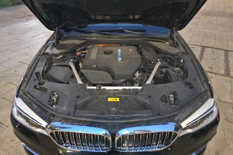 Used BMW 5 Series New Energy 2020 Mileage Upgrade Version 530Le Luxury Package Engine Bay