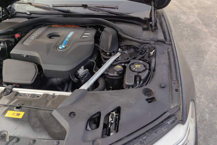 Used BMW 5 Series New Energy 2020 Mileage Upgrade Version 530Le Luxury Package Engine Bay Left