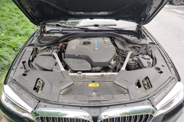 Used BMW 5 Series New Energy 2020 Mileage Upgrade Version 530Le Pioneer Edition Engine Bay