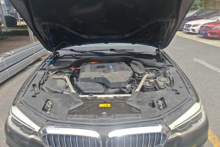 Used BMW 5 Series New Energy 2020 Mileage Upgrade Version 530Le Luxury Package Engine Bay