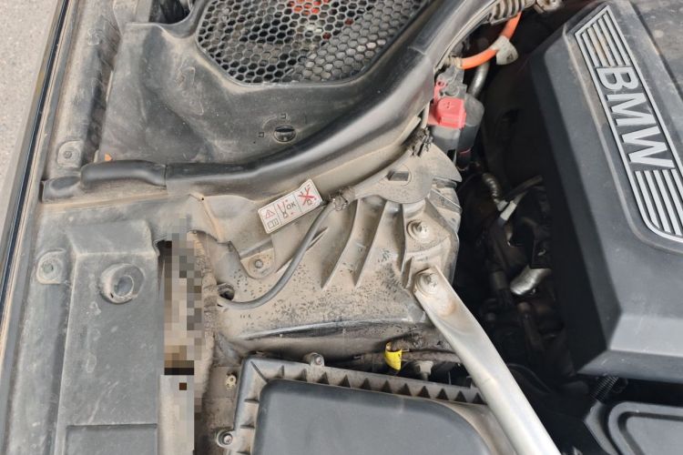 Used BMW 5 Series New Energy 2020 Mileage Upgrade Version 530Le Pioneer Edition Engine Bay Right