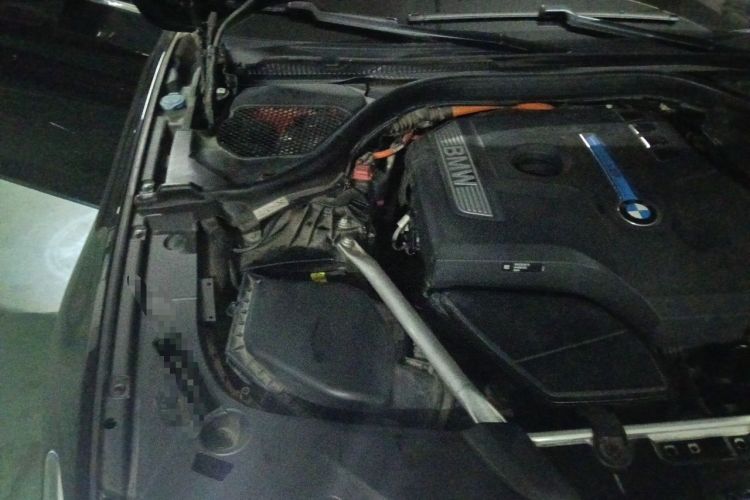 Used BMW 5 Series New Energy 2020 Mileage Upgrade Version 530Le Pioneer Edition Engine Bay Right