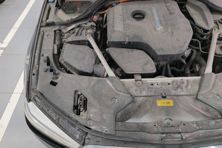 Used BMW 5 Series New Energy 2020 530Le Luxury Package Engine Bay Right