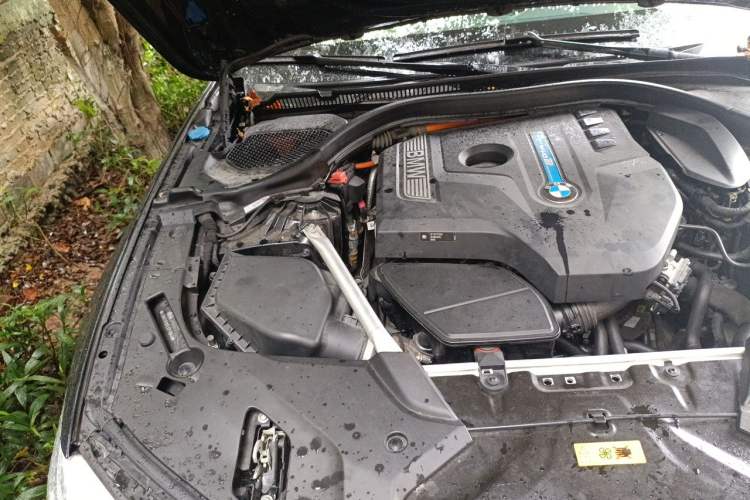 Used BMW 5 Series New Energy 2020 530Le Luxury Package Engine Bay Right