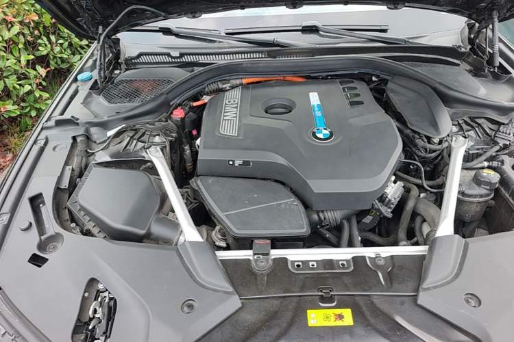 Used BMW 5 Series New Energy 2020 Mileage Upgrade Version 530Le Luxury Package Engine Bay Right