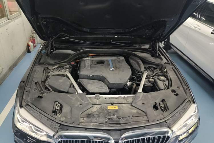 Used BMW 5 Series New Energy 2020 Mileage Upgrade Version 530Le Luxury Package Engine Bay