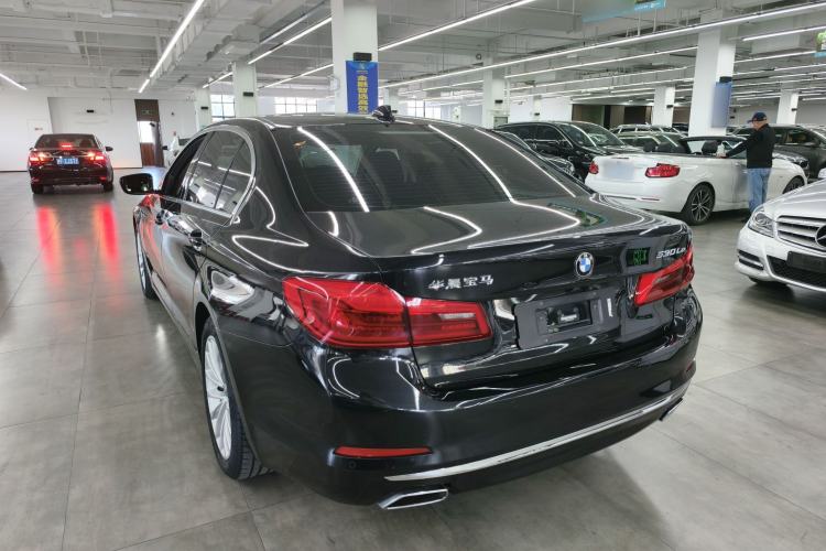 Used BMW 5 Series New Energy 2020 Mileage Upgrade Version 530Le Luxury Package Exterior 3