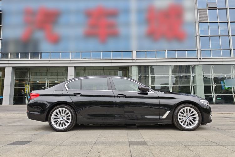 Used BMW 5 Series New Energy 2020 Mileage Upgrade Version 530Le Luxury Package Exterior 3