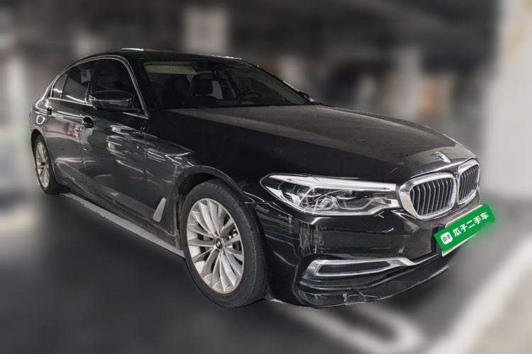 Used BMW 5 Series New Energy 2020 530Le Luxury Package Front Right 45 Deg