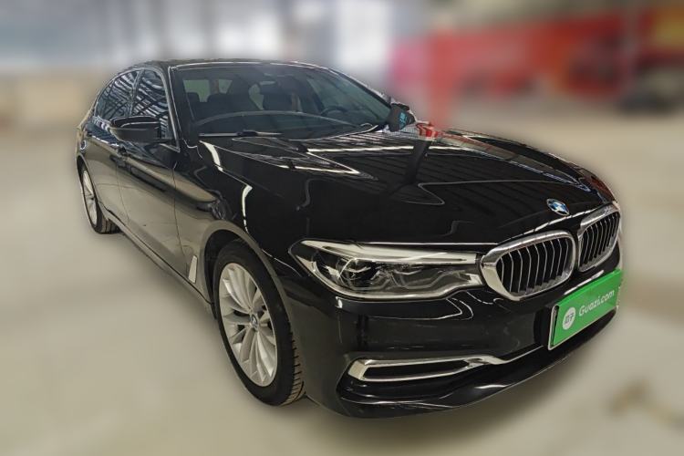Used BMW 5 Series New Energy 2020 530Le Luxury Package Front Right 45 Deg