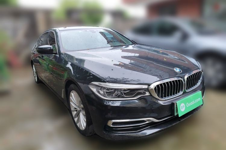 Used BMW 5 Series New Energy 2020 530Le Pioneer Edition Front Right 45 Deg