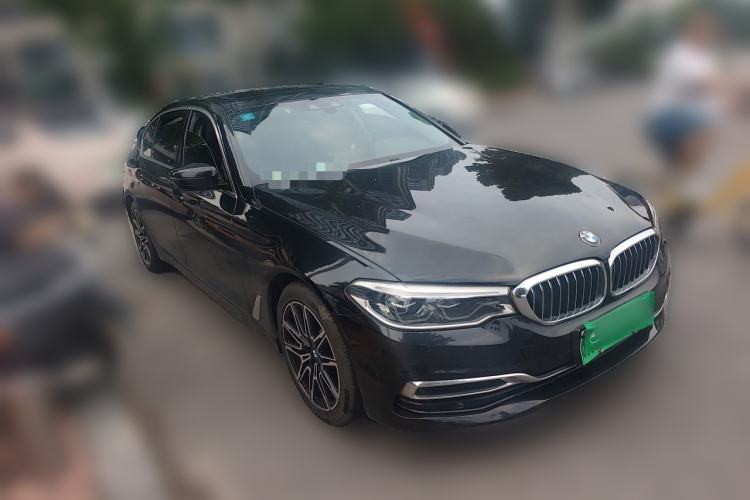 Used BMW 5 Series New Energy 2020 Mileage Upgrade Version 530Le Luxury Package Front Right 45 Deg