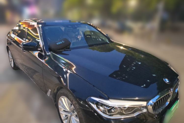 Used BMW 5 Series New Energy 2020 Mileage Upgrade Version 530Le Luxury Package Front Right 45 Deg